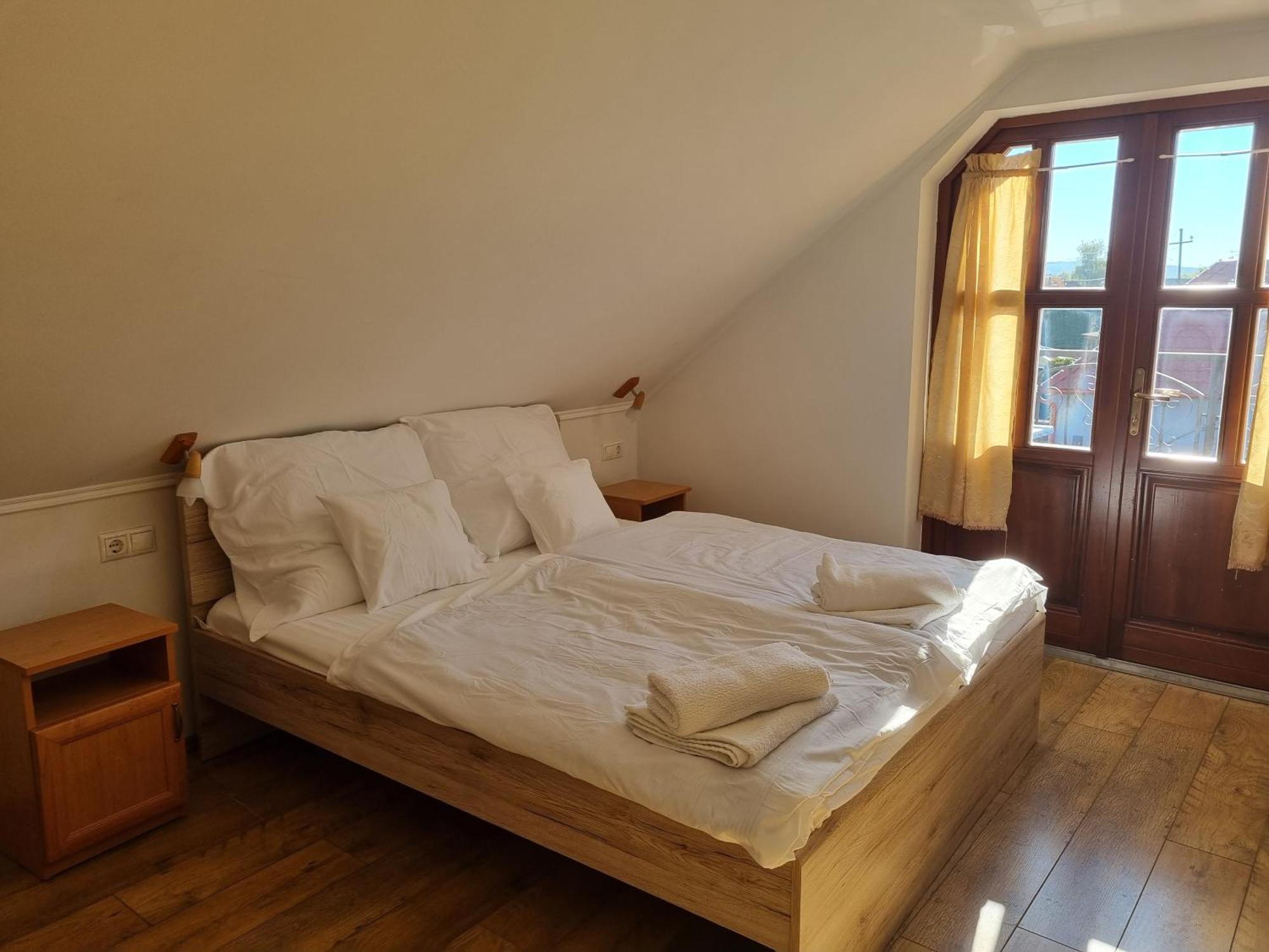 Kemences Fogado Bed & Breakfast Tardos Exterior photo